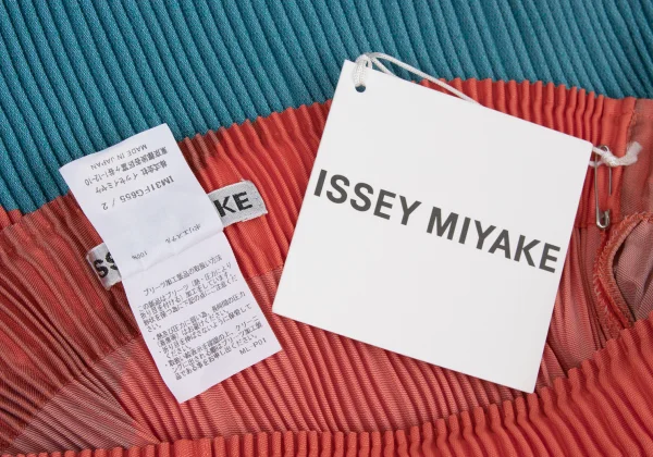 ISSEY MIYAKE Bicolor Switching Pleats Skirt K-174762_010