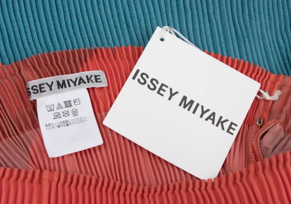 ISSEY MIYAKE Bicolor Switching Pleats Skirt K-174762_011
