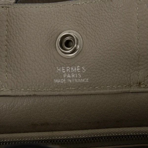 HERMES Fourre-Tout Leather Handbag K-174858_020