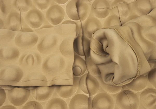 ISSEY MIYAKE Ball Embossing Jacket K-175043_007