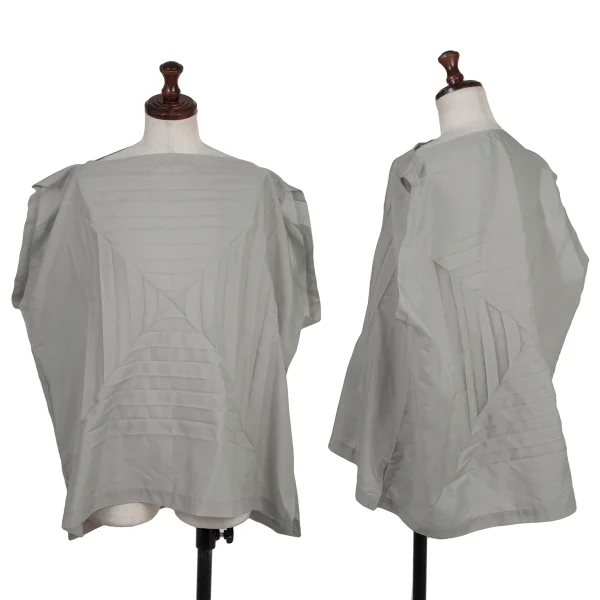 ISSEY MIYAKE me Poly Pleats Sleeveless Top Beige F K-175261_001