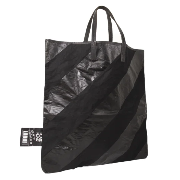 PLEATS PLEASE Printed Wrinkle Tote Bag Black  K-175267_001
