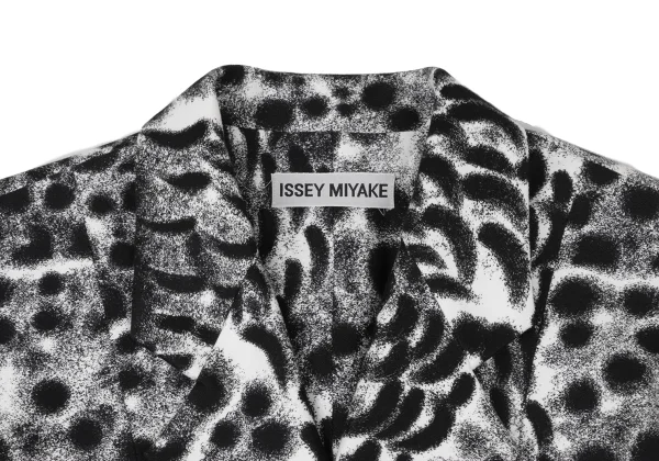 ISSEY MIYAKE Poly Stretch Graphic Jacket K-175401_004