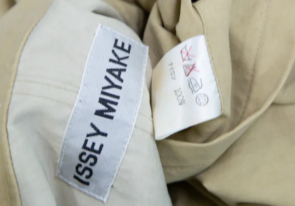 ISSEY MIYAKE Nylon Squid Coat K-175405_021