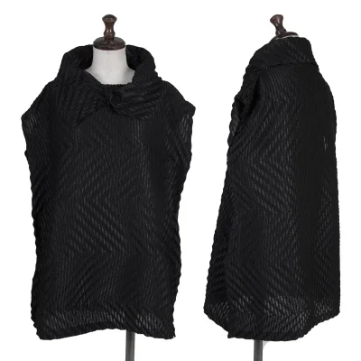 ISSEY MIYAKE me Neck Design Pile Zigzag Pleated Top