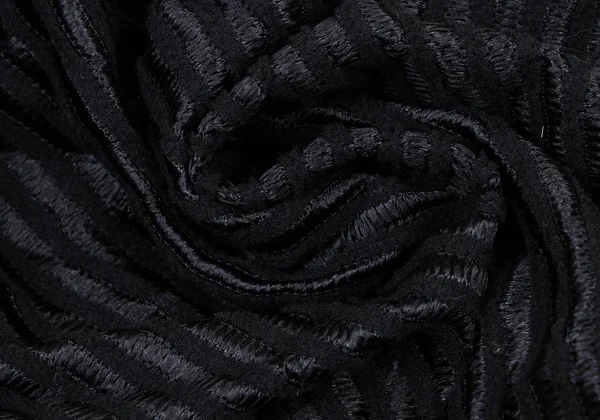 ISSEY MIYAKE me Neck Design Pile Zigzag Pleated Top K-175532_016