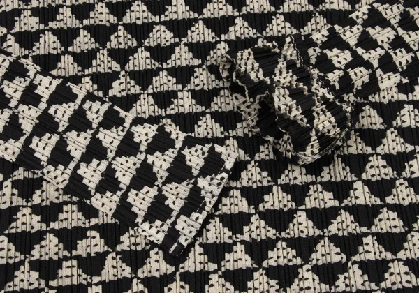 PLEATS PLEASE Geometric Print Top K-175545_006