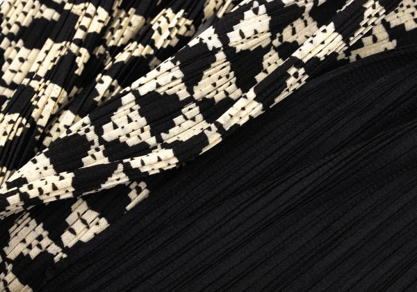 プリーツプリーズPLEATS PLEASE ジオメトリックプリント切替ストール ベージュ黒 K-175546_006