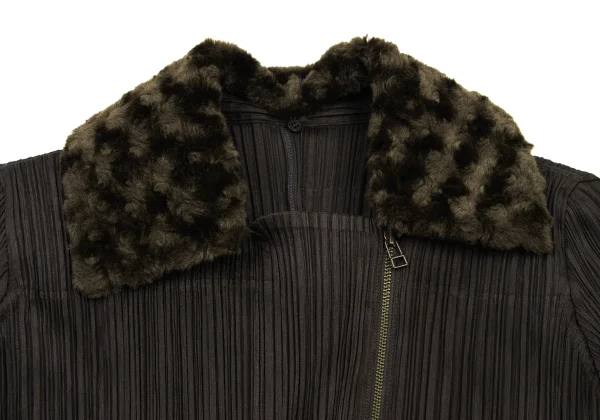 PLEATS PLEASE Detachable Boa Collar Zip Up Coat K-175554_005