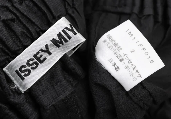 ISSEY MIYAKE Gather Wide Curved Pants K-175748_010
