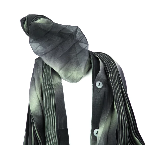ISSEY MIYAKE FETE Pleats Gradation Vest K-175790_004