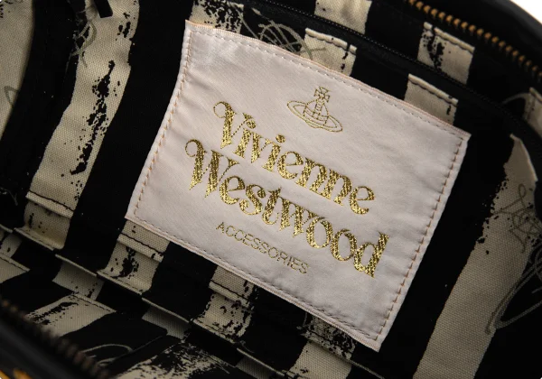 Vivienne Westwood Orb Embellished Leather Han Bag K-176359_012