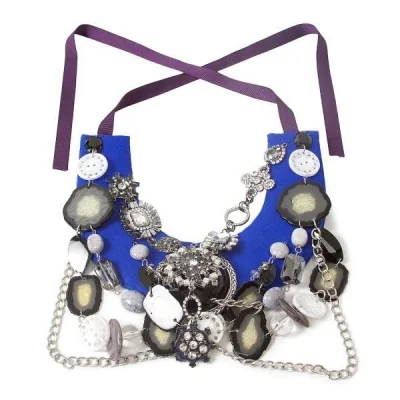 コムデギャルソンCOMME des GARCONS ビジュー装飾ネックレス