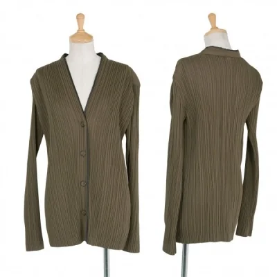 イッセイミヤケ ホワイトレーベルISSEY MIYAKE WHITELABEL プリーツパイピングノーカラージャケット カーキ