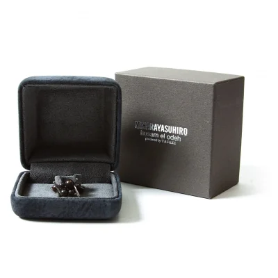 【SALE】ミハラヤスヒロMIHARA YASUHIRO×TASAKI 有刺鉄線ブラックパールシルバーリング10号 シルバー