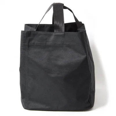 コムコム コムデギャルソンCOMME des GARCONS ナイロンボックスバッグ
