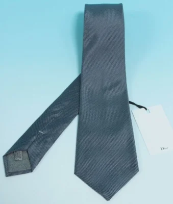 Brand new ! Dior HOMME fine dot pattern silk tie