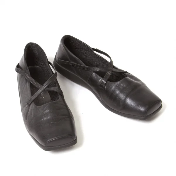 イッセイミヤケ×レペットISSEY MIYAKE×repetto レザーバレエ