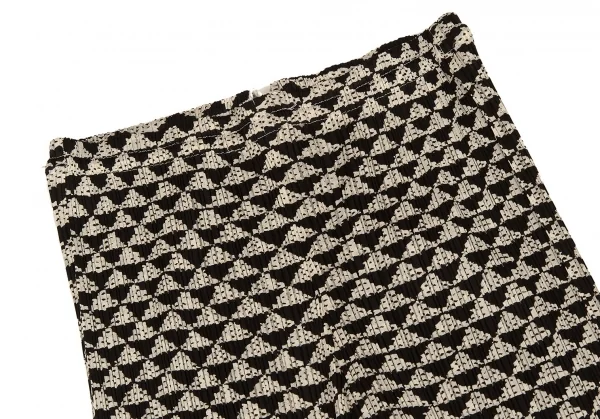 PLEATS PLEASE Pleated Triangle Print Pants K-49889_002