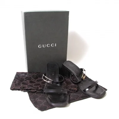 グッチGUCCI メタルバックルレザーサンダル