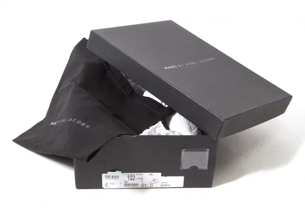 【SALE】マークバイマークジェイコブスMARC by MARC JACOBS 花柄レース貼り付けレザーシューズ 青黒37（23.5位） K-57692_013