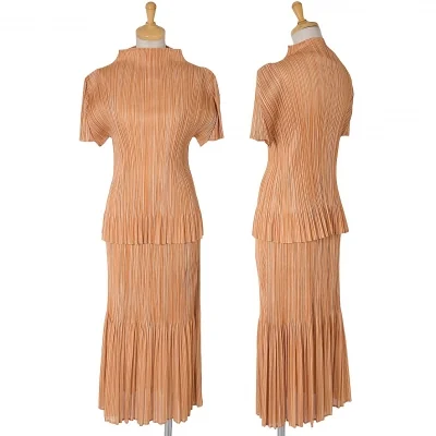 プリーツプリーズPLEATS PLEASE 裾フレアプリーツハイネックセットアップ 淡オレンジ
