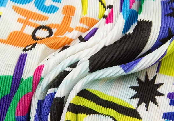 PLEATS PLEASE Textured Printed Sleeveless Shirt K-66683_010