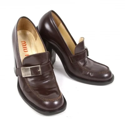 ミュウミュウMIU MIU メタルバックルヒールローファー 茶