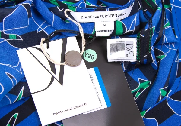 新品!【SALE】ダイアンフォンファステンバーグDIANE VON FURSTENBERG シルクグラフィックプリントストライプノースリーブ 青他M K-67208_012