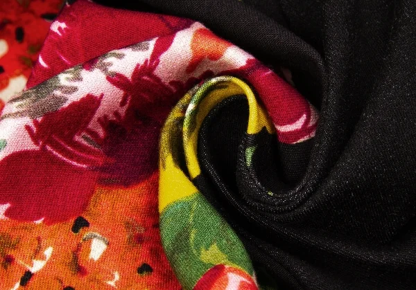 新品!【SALE】新品！ジュンヤワタナベ コムデギャルソンJUNYA WATANABE COMME des GARCONS花柄プリントストレッチパンツ 黒M K-67310_010