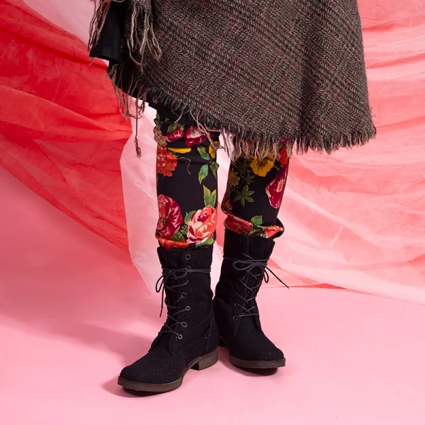 新品!【SALE】新品！ジュンヤワタナベ コムデギャルソンJUNYA WATANABE COMME des GARCONS花柄プリントストレッチパンツ 黒M K-67310_011