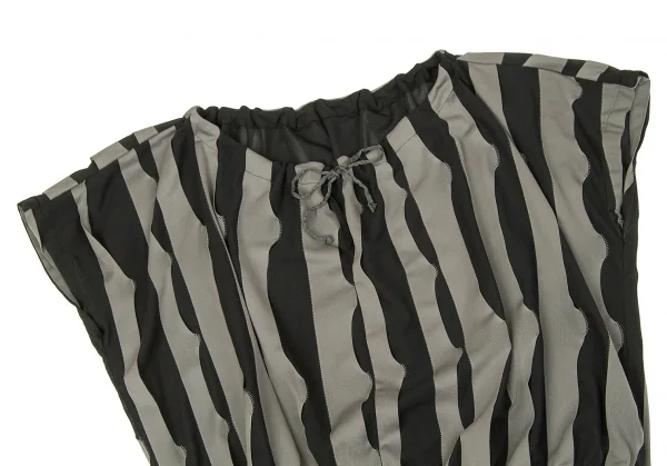 【SALE】イッセイミヤケ ミーISSEY MIYAKE me ストライププリーツチュニックトップス グレー黒M位 K-67414_003