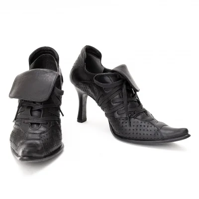 ジャンポールゴルチエJean Paul GAULTIER パンチングレザースパイクデザインパンプス