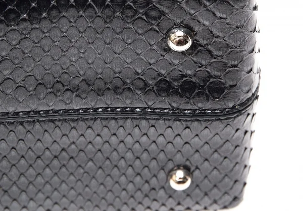 トッズTOD'S 本革パイソンレザーハンドバッグ 黒 (K-69229)