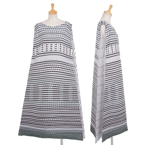 イッセイミヤケISSEY MIYAKE ボーダーチェック切替プリーツノースリーブワンピース