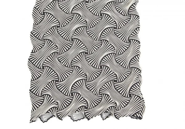 ISSEY MIYAKE Emboss Design Sleeveless Dress K-70073_006