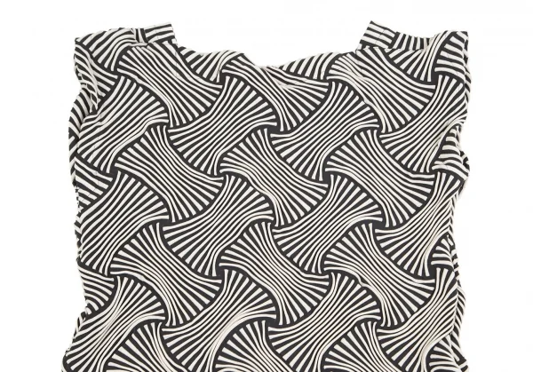 ISSEY MIYAKE Emboss Design Sleeveless Dress K-70073_010