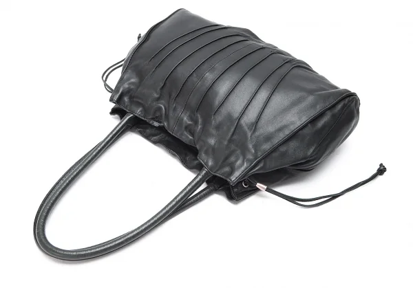 エンポリオアルマーニEMPORIO ARMANI レザーダーツデザインバッグ 黒 K-71273_010