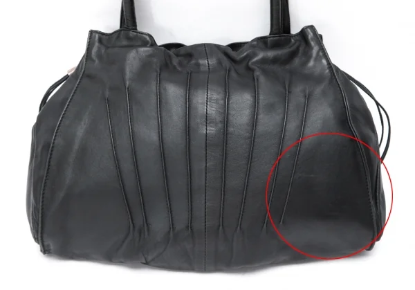 エンポリオアルマーニEMPORIO ARMANI レザーダーツデザインバッグ 黒 K-71273_008