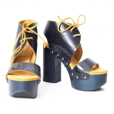 ジルサンダーネイビーJIL SANDER NAVY クラックレザーチャンキーヒールサンダル