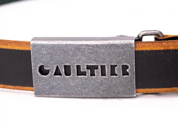 ジャンポールゴルチエJean Paul GAULTIER ロゴくり抜きバックルレザー