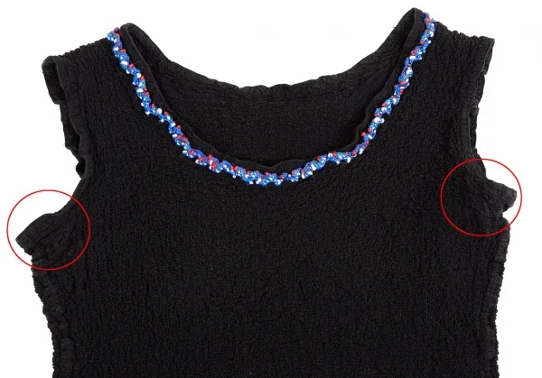 イッセイミヤケ ミーISSEY MIYAKE me カリフラワーチロリアンテープタンクトップ 黒赤青M位 K-74259_003