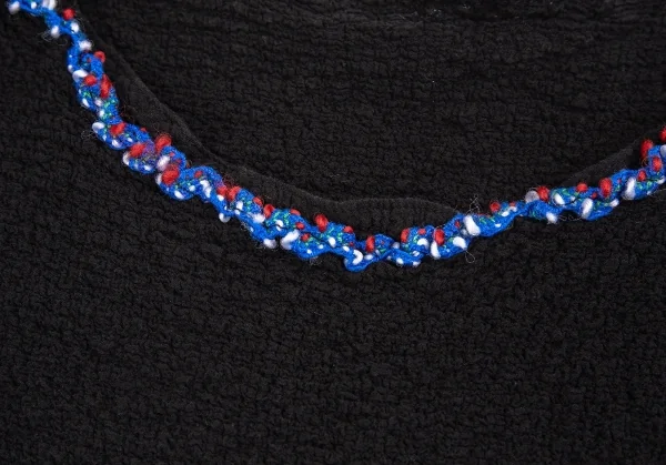 イッセイミヤケ ミーISSEY MIYAKE me カリフラワーチロリアンテープタンクトップ 黒赤青M位 K-74259_006