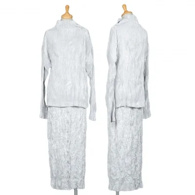 イッセイミヤケISSEY MIYAKE ベロアプリーツセットアップスーツ シルバー