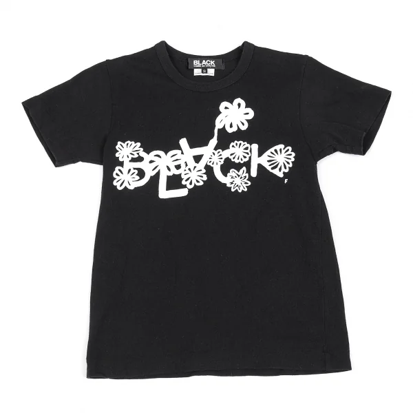ブラックコムデギャルソンBLACK COMME des GARCONS フラワーロゴプリントTシャツ 黒S K-75401_001