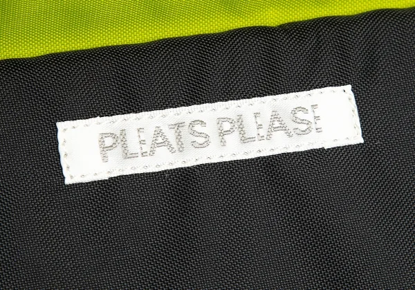 プリーツプリーズPLEATS PLEASE 折りたたみボックスバッグ カーキ K-76291_019