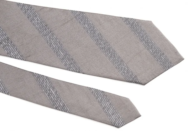 イッセイミヤケ メンISSEY MIYAKE MEN 斜めストライプネクタイ 濃淡グレー K-76343_004