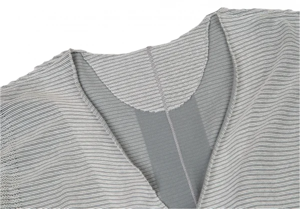 イッセイミヤケ メンISSEY MIYAKE MEN A.POC INSIDE カットデザイン横ストライプカーディガン ブルーグレー白1 K-77143_004