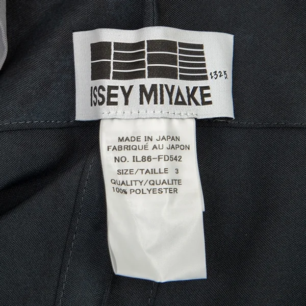 132 5. イッセイミヤケ 132 5. ISSEY MIYAKE 染めプリントボレロジャケット チャコール3 K-80492_017