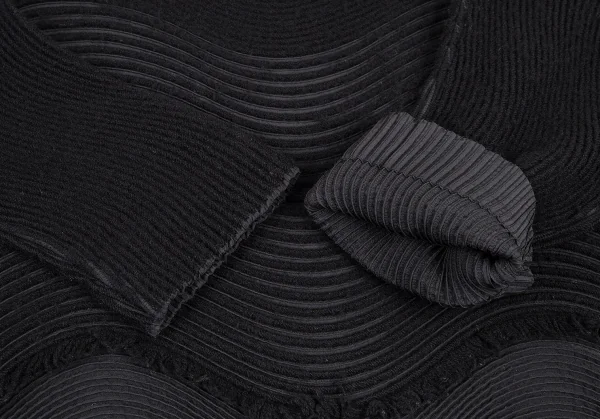 イッセイミヤケISSEY MIYAKE 波プリーツフリンジレイヤードハイネックニット 黒2 K-80784_006